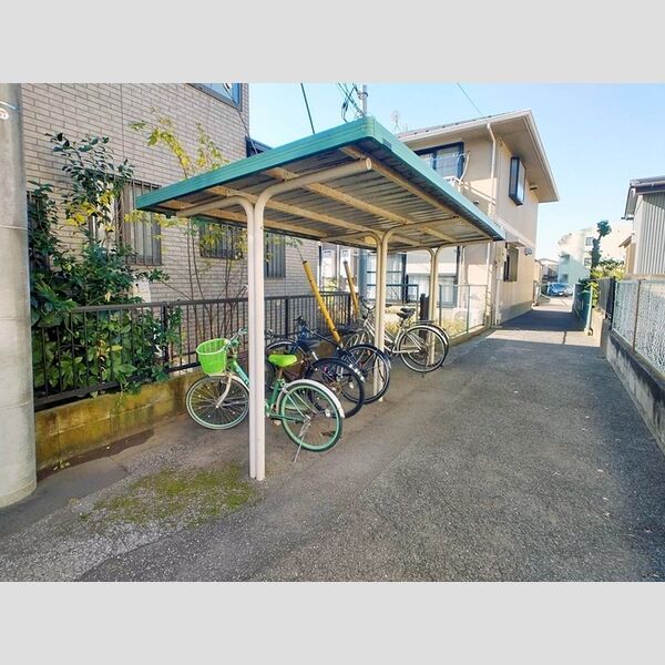メイプルハウス 駐輪場