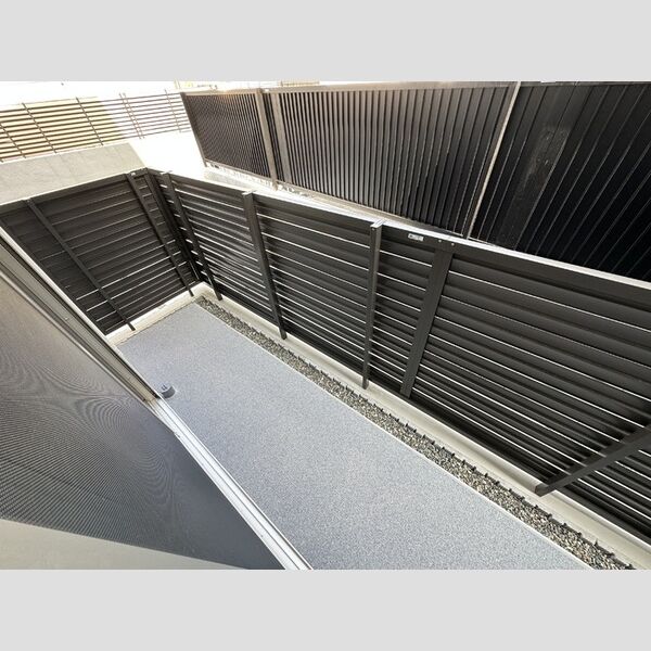 ロイヤルハイツ101号室 テラス