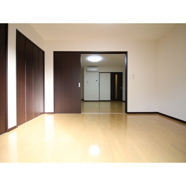 ハレアカラ 洋室約6.4帖