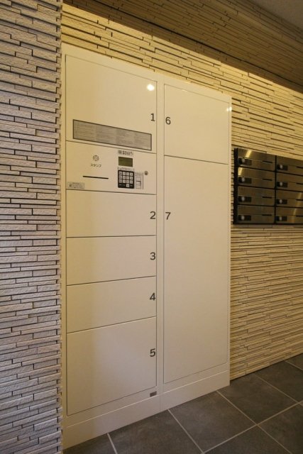 音楽マンション セレナーデ東長崎4階 宅配BOX