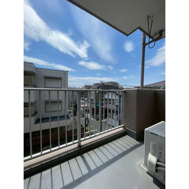 マンション丸中201号室 内観