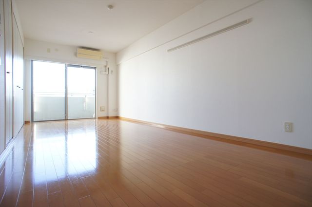 Ｃａｓａ．ａｖｉｒｉｏ0406号室 リビング