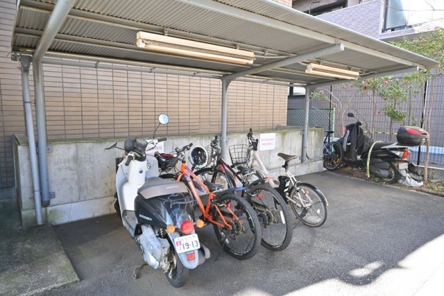 フレグラント町田7階 駐輪場