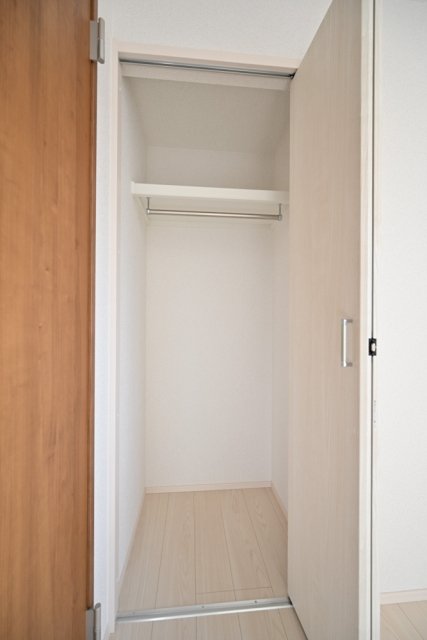 エルミ上落合4階 クローゼット（洋室2）