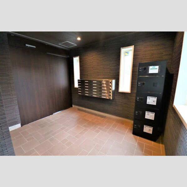 メゾンヴィクトワール梶ヶ谷103号室 同建物別部屋の参考画像