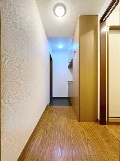 ヒューマンアール 玄関