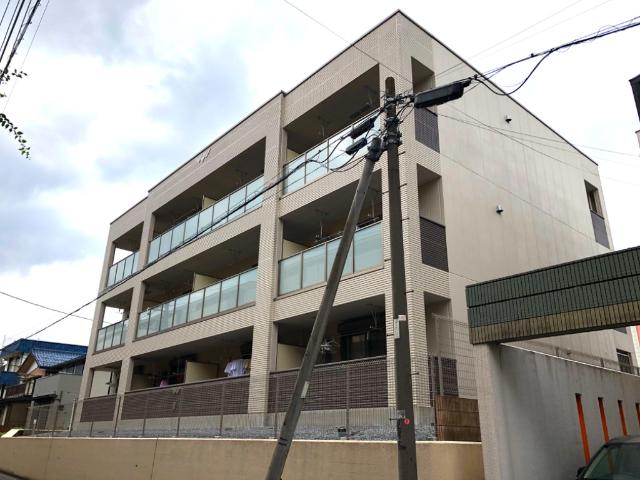 ストーリア 外観写真（昼）