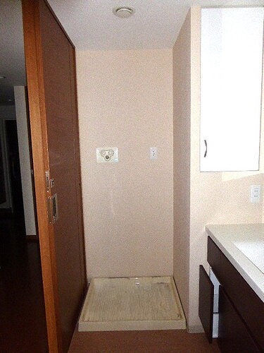 ウエストレジデンス大崎 室内洗濯機置場　　※前回募集時2020年10月撮影