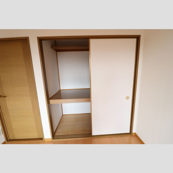 NJ・Court202号室 物入