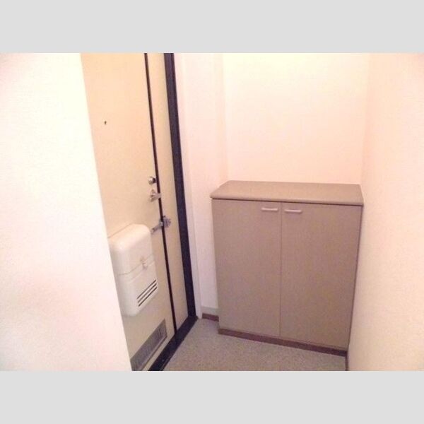 ヴァンベール南浦和 玄関