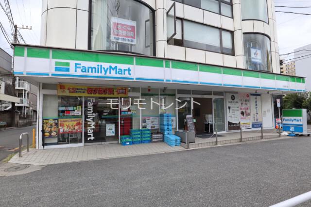 ガーデンアソシエ ファミリーマート大船駅北店