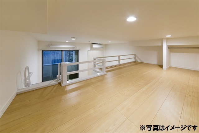 アンビエンテ1階 ハンガースペース　ネット無料