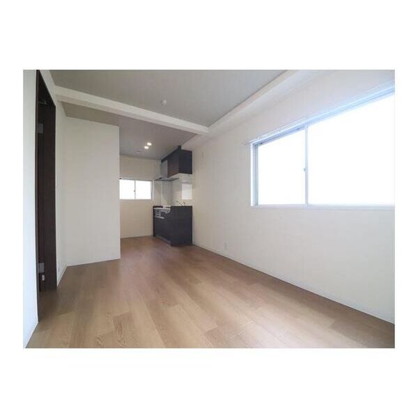 コーポ・ウエストアイランド101号室 リビング