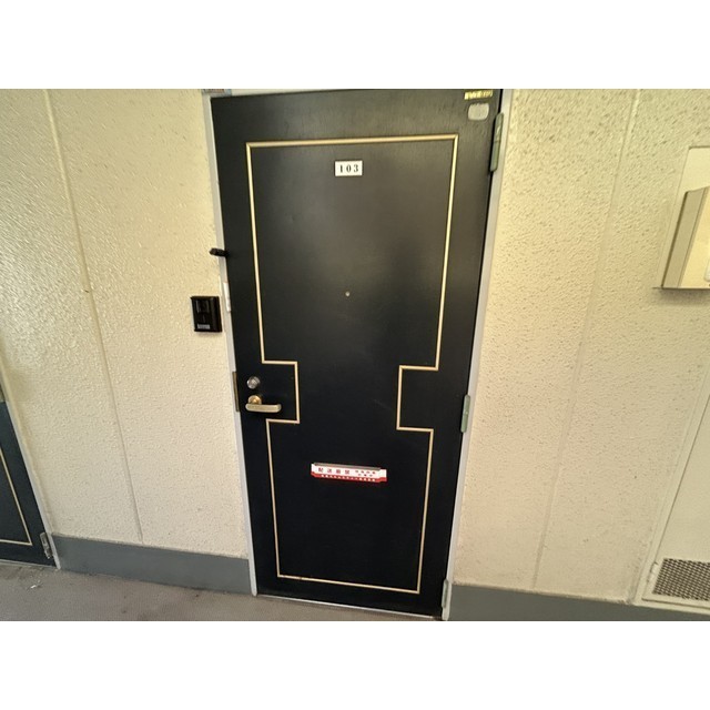 グレイスハイツ東綾瀬103号室 玄関