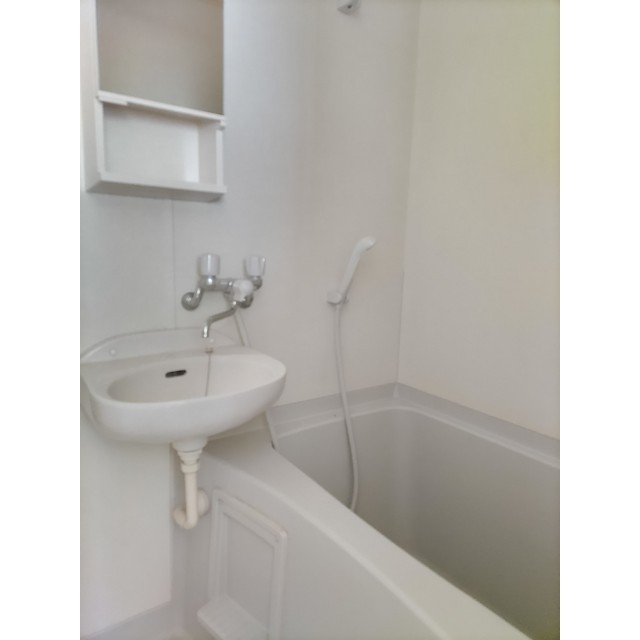 オリエント・コート203号室 同建物別部屋の参考画像