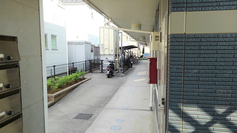 レオネクストハーベストハウスⅡ207号室 1階共有廊下