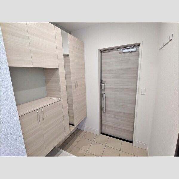 セントラルコートⅡ103号室 玄関