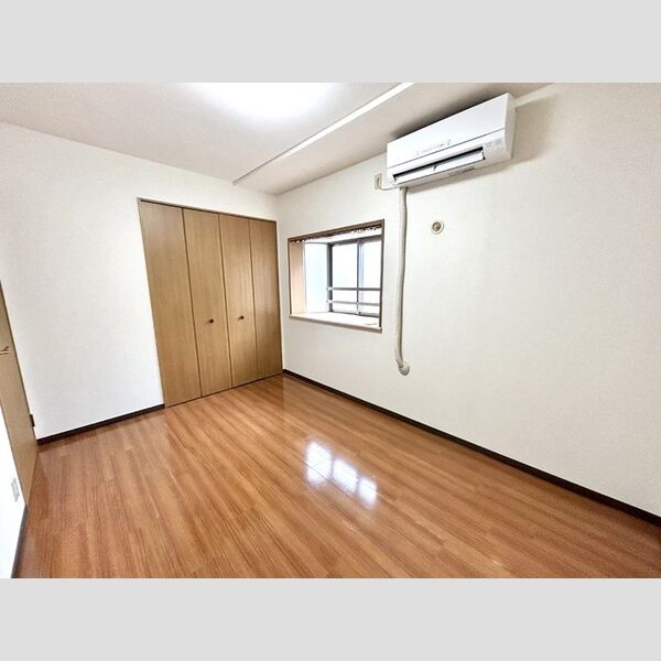 グレースコート法典101号室 北側洋室