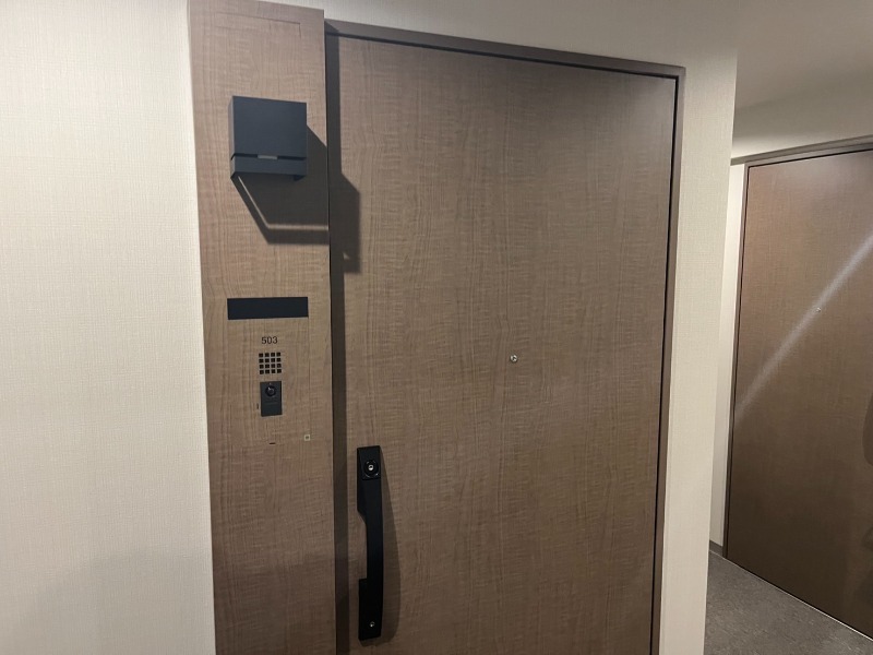 メイクスデザイン芝公園5階 玄関