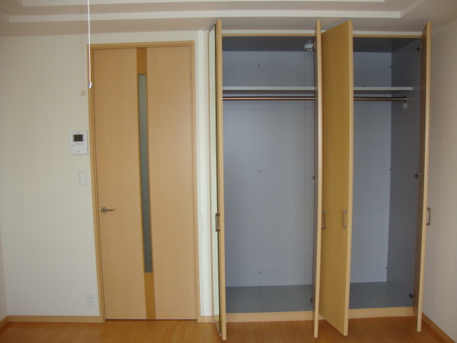 ビオラ クローゼット