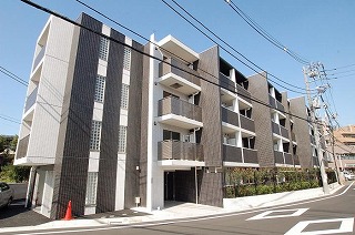 ステージグランデ西調布アジールコート1階 外観