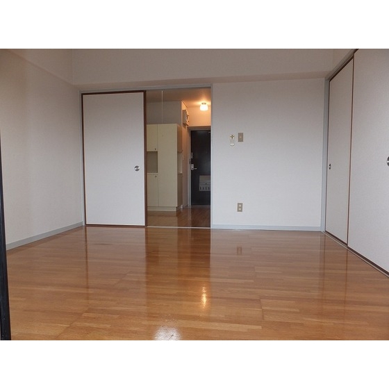 成城ロイヤルマンション0503号室 内観