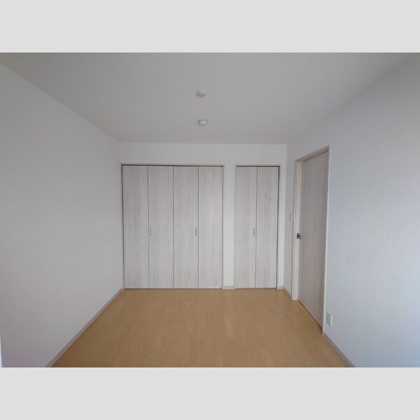 グランヴェールにしすな201号室 洋室6.1帖