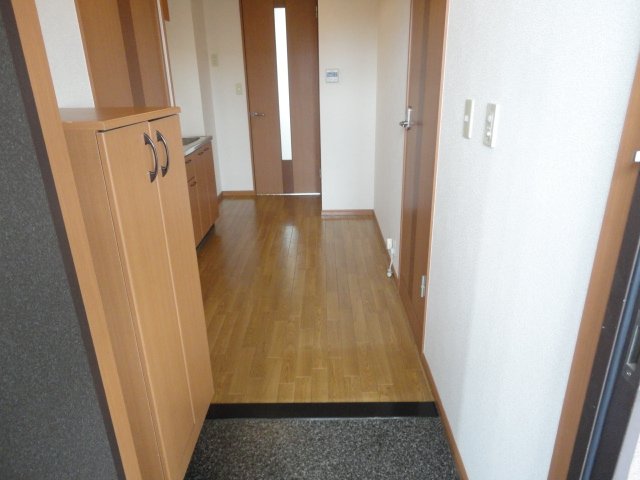 リバーシティ石塚 玄関～キッチン