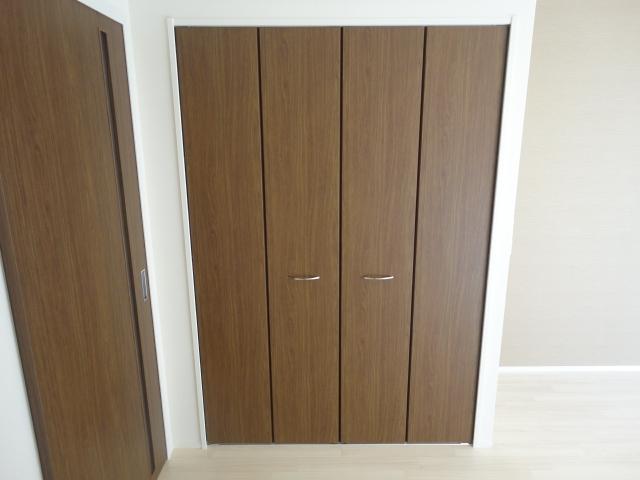 Ｐｅｔｉｔｅ　Ｌｕｍｉｅｒｅ クローゼット（イメージ）