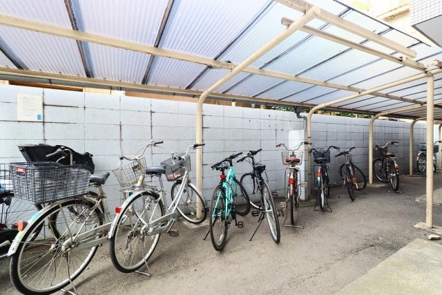 オリンピアトーホー8階 駐輪場