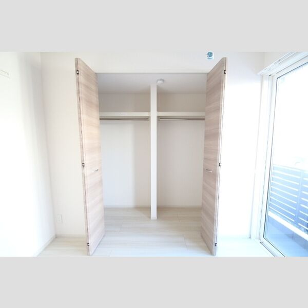 アナシエ西伊興101号室 洋室クローゼット