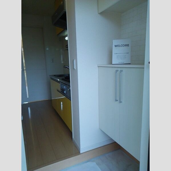 シャルドネ　B 玄関