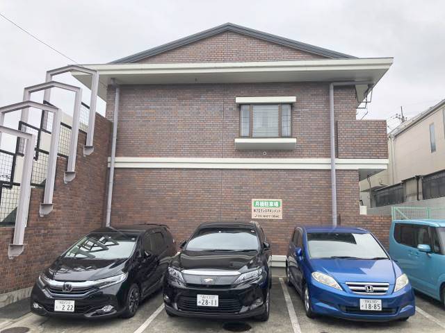 コートマスターズ 駐車場