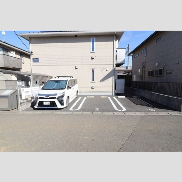 エスポワールⅢ202号室 駐車場