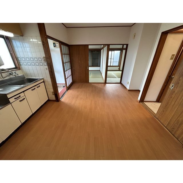 スヤマ春日部ハイツＡ リビング