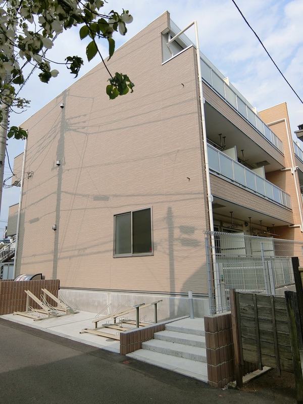 リブリ・Grand Feliz3階 外観