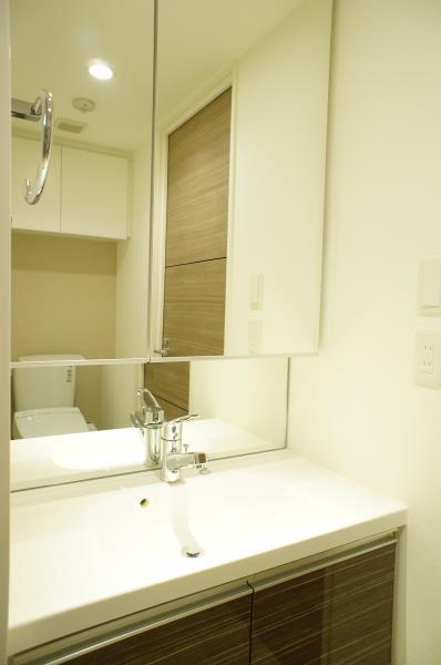 リージア中野新橋1階 洗面