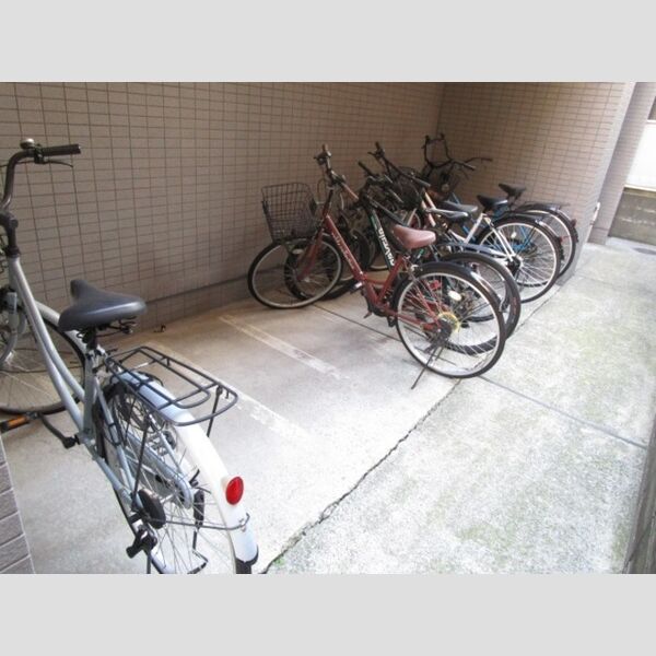 ザ・ステイブル 駐輪場