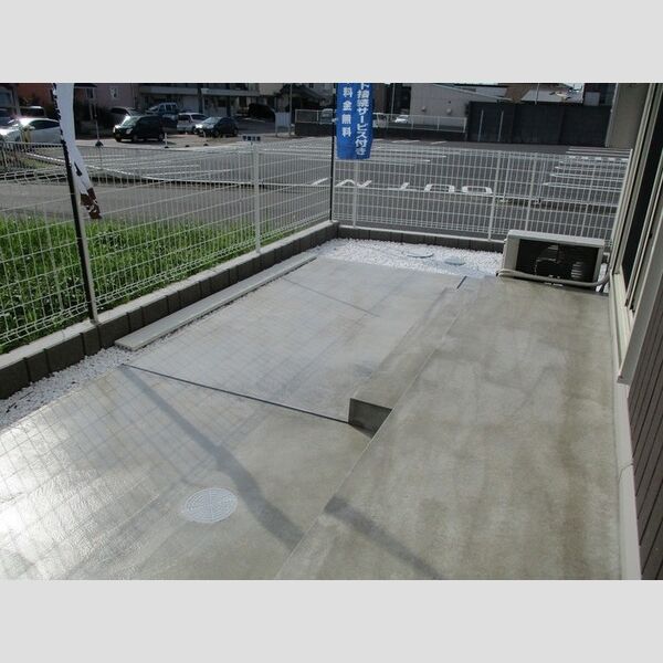 エスポワール上村AB　A103号室 専用庭