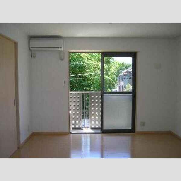 メゾン・アンソレイユ　Ⅰ/Ⅱ/Ⅲ/Ⅳ/ⅤⅤ102号室 リビング