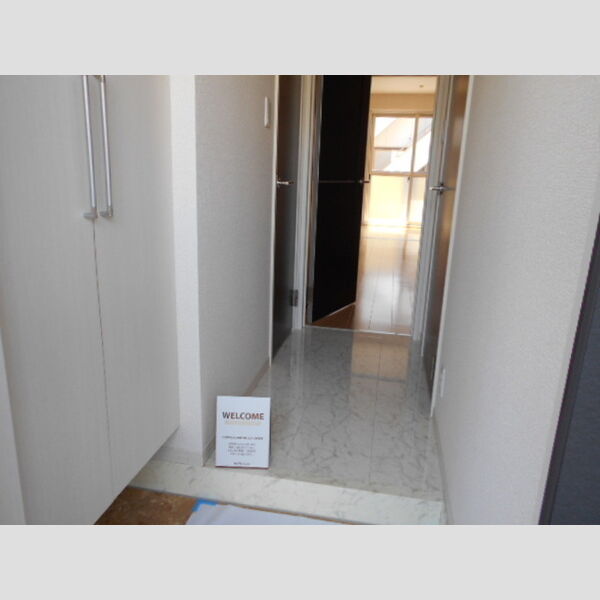 モナリエ　カワムラ102号室 玄関