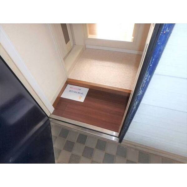 パレス清瀬β0106号室 玄関