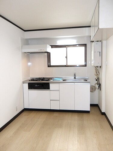 メゾンフラワー1階 ダイニング・キッチン　※2025年9月撮影