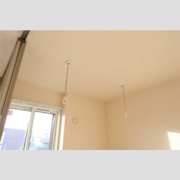 Noble Ferro C棟202号室 室内物干し