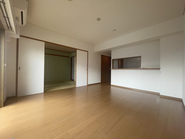 アソシエール溝の口1003号室 リビング