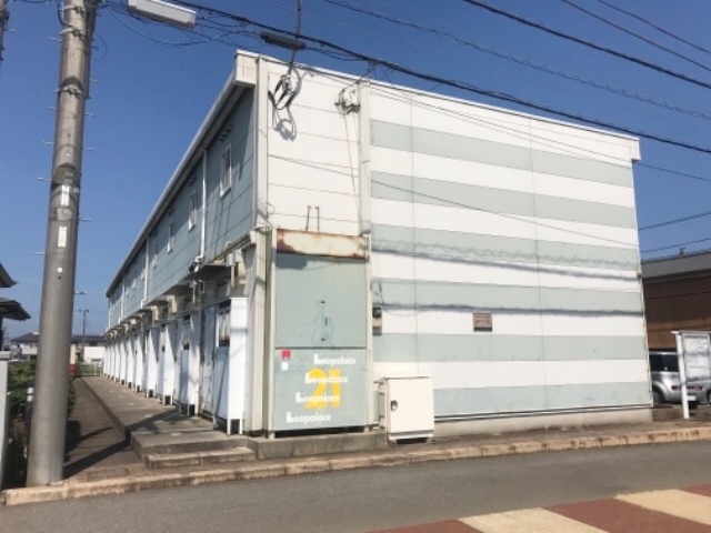 レオパレストウダイの外観画像