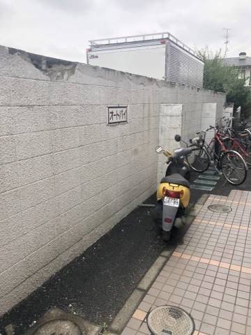 コートマスターズ 駐車場