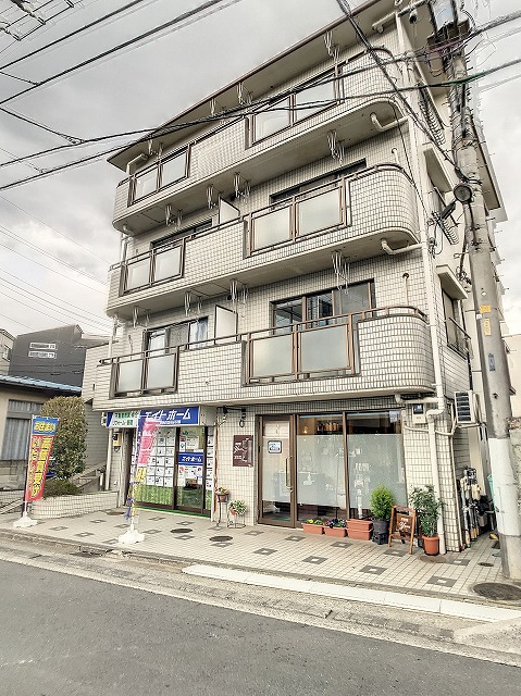 アートインアキヤの外観画像