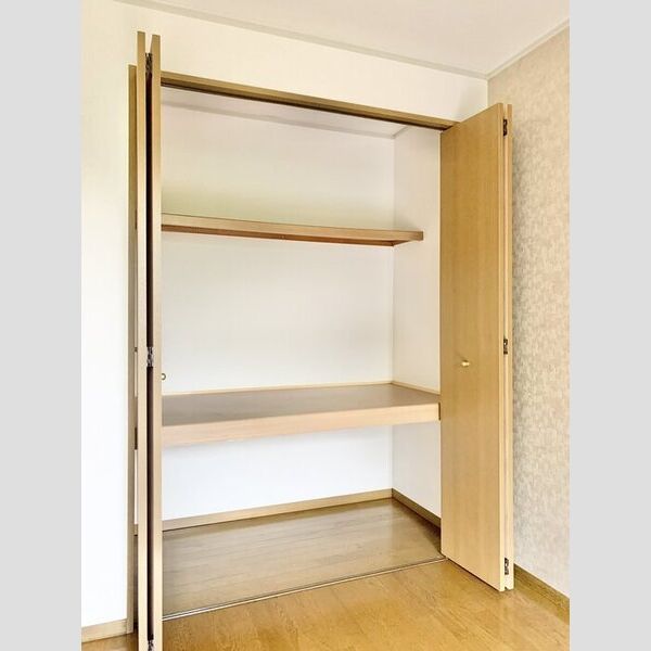 サンパレス青梅105号室 物入(洋室6帖)
