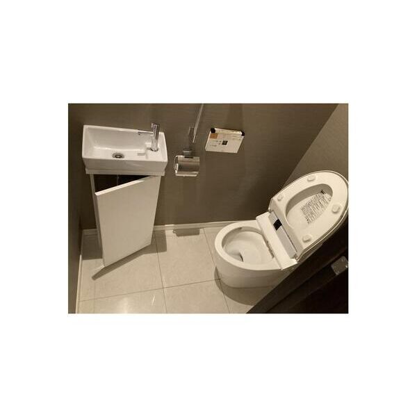 大崎ウエストシティタワーズE棟1516号室 トイレ